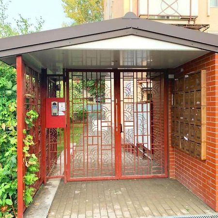 Emma Accommodation - Clean And Comfortable Apartment Iasi Exterior foto